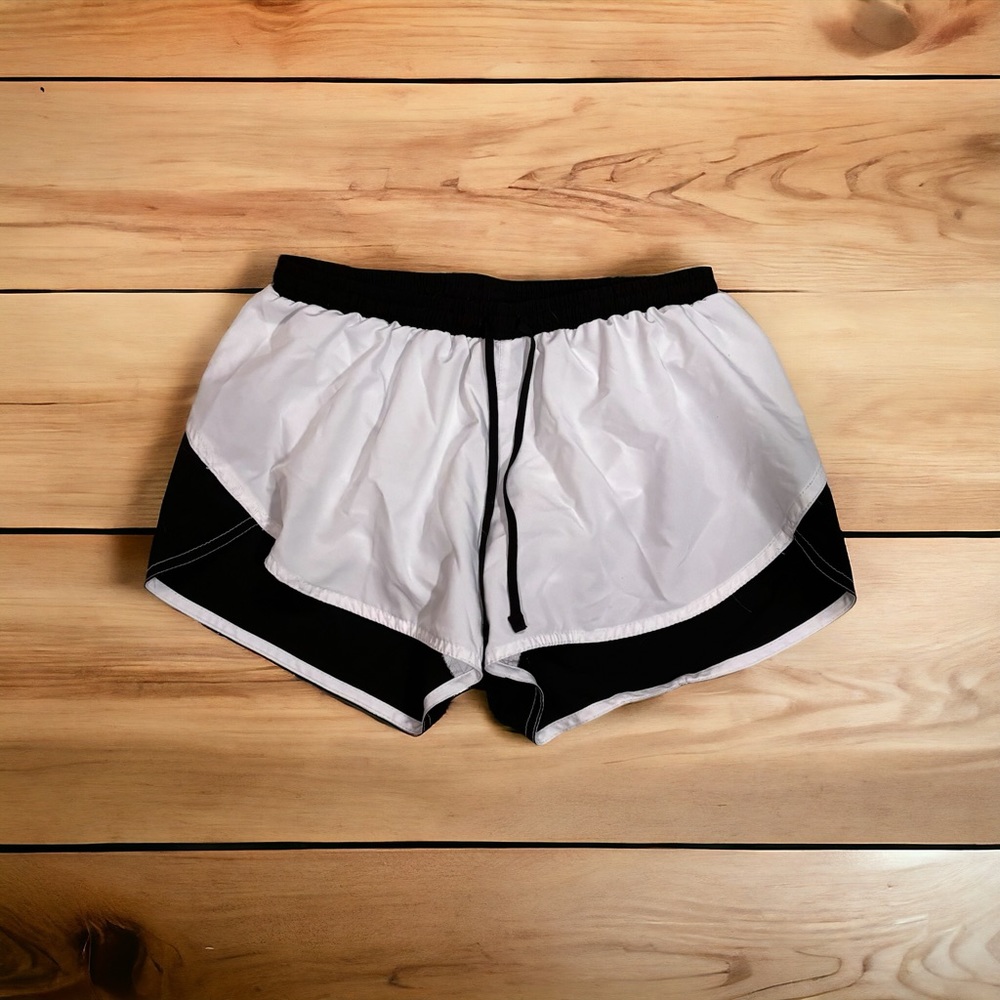 Old Navy Lined Black and White Athletic Shorts Small